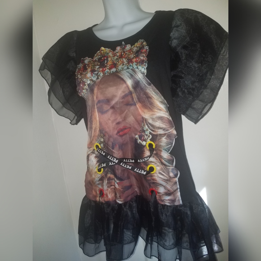 Minette Petty Fashion Top